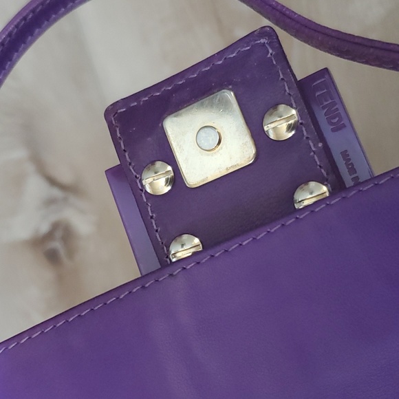 Fendi 2008 Leather Baguette Logo Embossed Mini - Picture 7 of 12